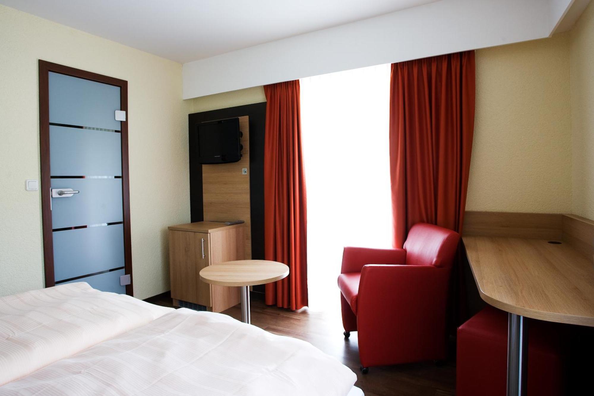 Hotel La Baia Cochem Luaran gambar